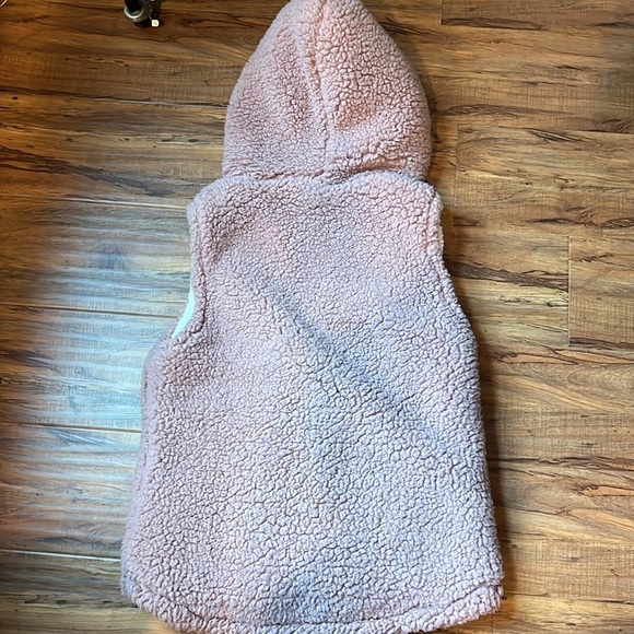Love Tree Pink Sherpa Vest - Picture 4 of 4